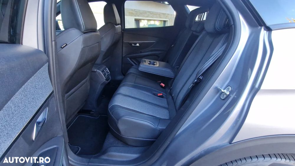 Peugeot 3008 PHEV 300 EAT8 4X4 Allure Pack - 22