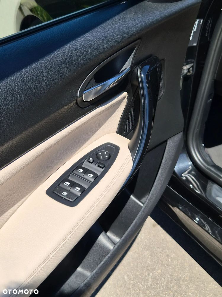 BMW Seria 1 120d M Sport - 9