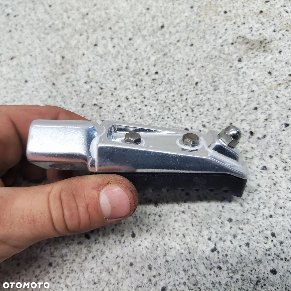 Podnóżek prawy przód, kierowcy Kawasaki Z750 Z1000 Z 750 1000 - 7