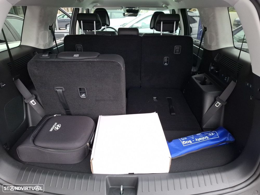 Hyundai Santa Fe 1.6 T-GDI PHEV Vanguard - 23