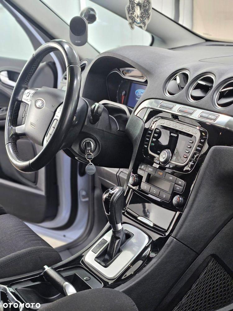 Ford S-Max - 7