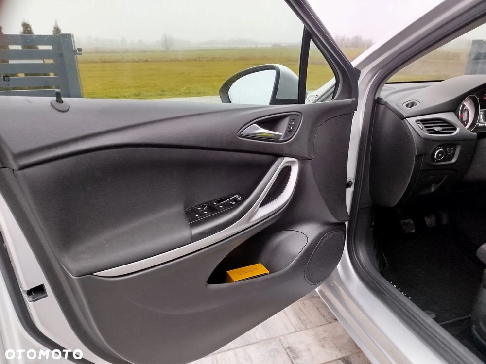 Opel Astra 1.6 CDTI Energy - 11