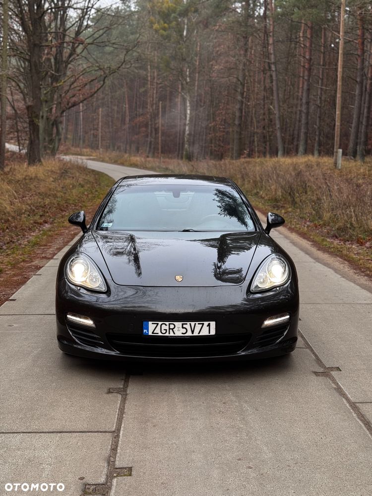 Porsche Panamera 4 PDK - 1