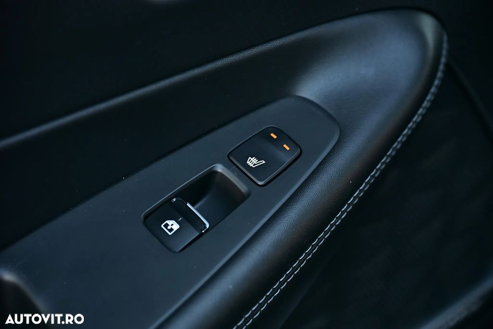 Hyundai Santa Fe blue 2.2 CRDI 2WD Automatik Family+ - 35