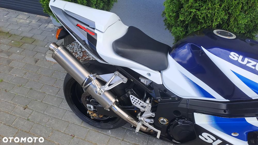 Suzuki GSX-R - 22