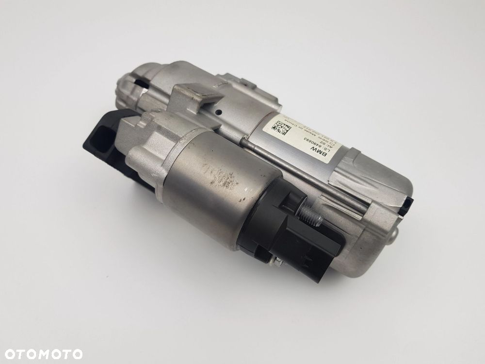 Rozrusznik BMW G20 G30 G01 G02 B57 3.0d 8490593 - 3