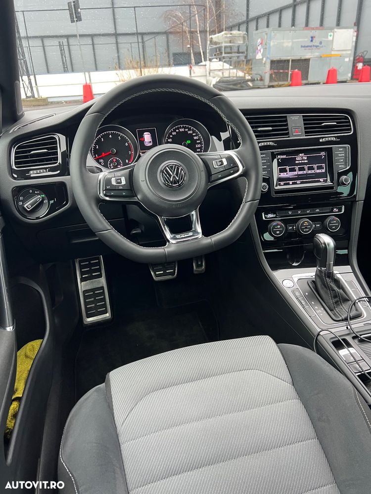 Volkswagen Golf 1.4 TSI BlueMotion Technology DSG Highline - 4