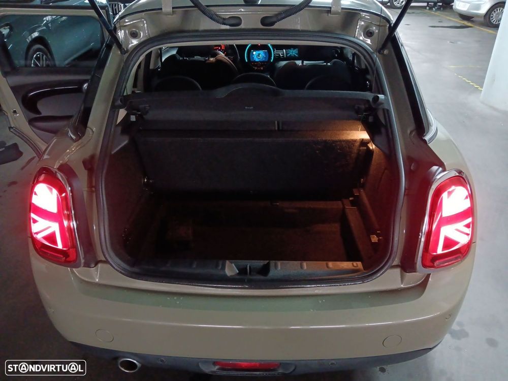 MINI 5 Portas Cooper D - 11