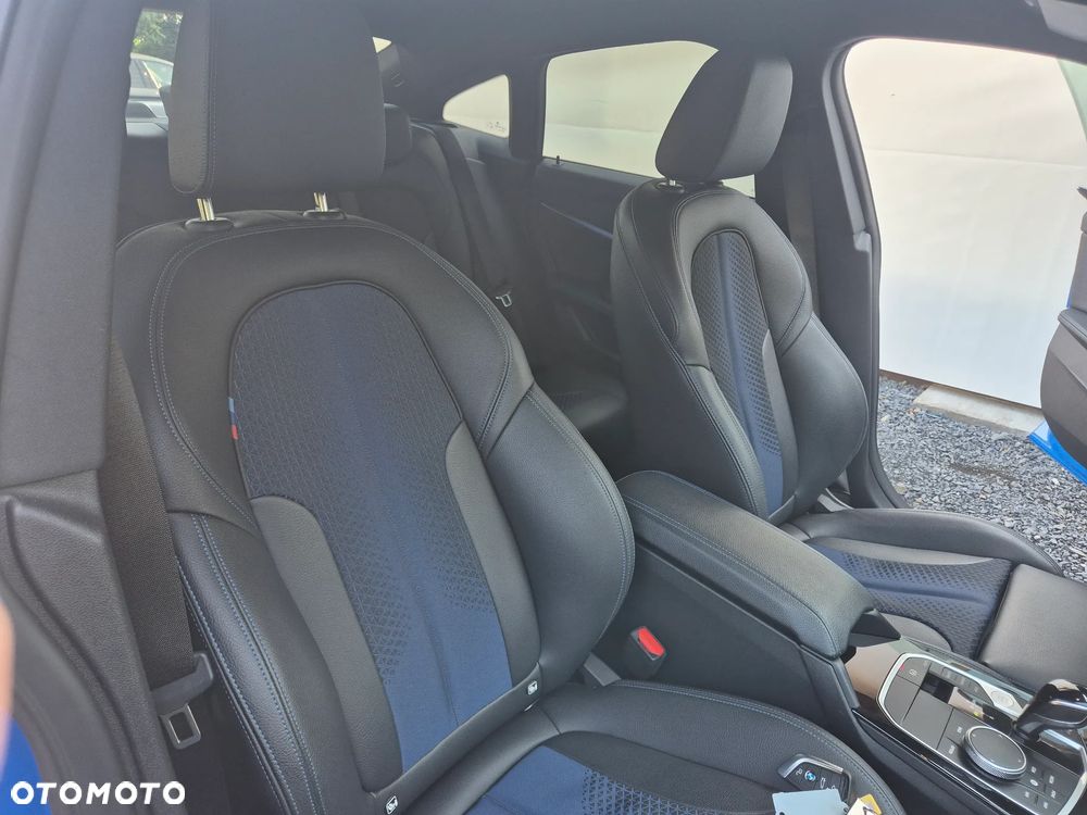 BMW Seria 2 220i Edition Colorvision - 21