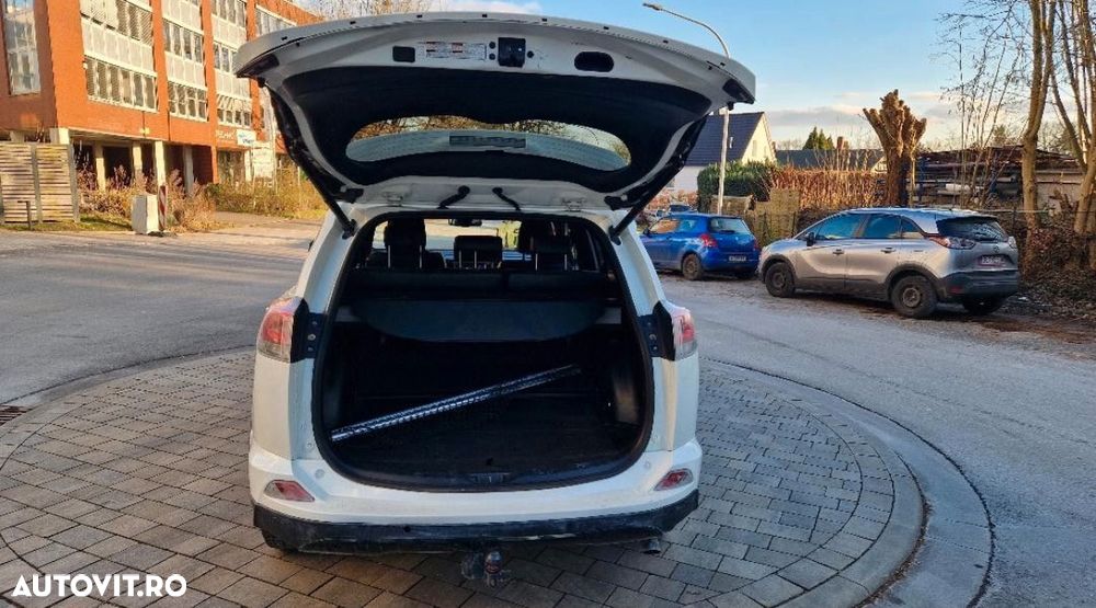 Toyota RAV4 2.5 4x4 Hybrid Lounge - 6