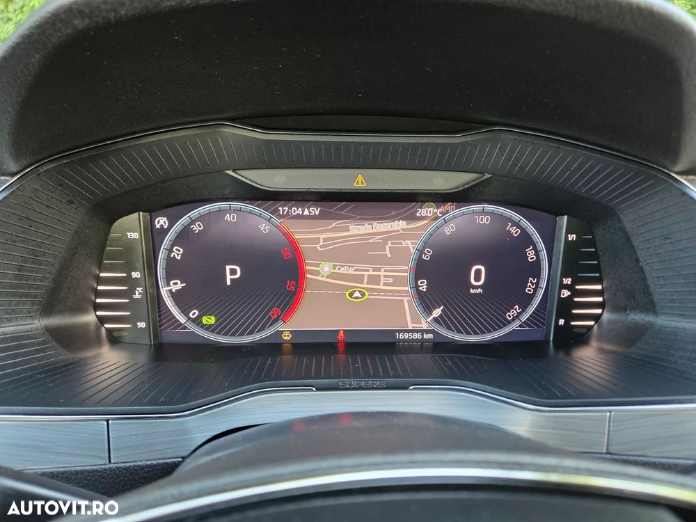 Skoda Superb 2.0 TDI DSG Selection - 22