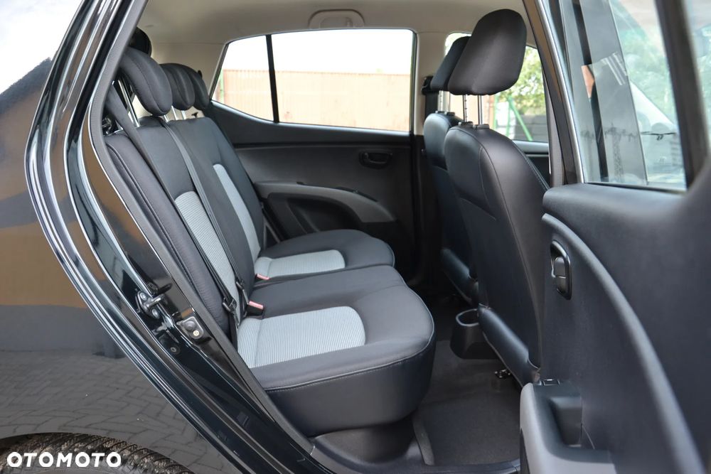 Hyundai i10 1.1 Classic + - 28