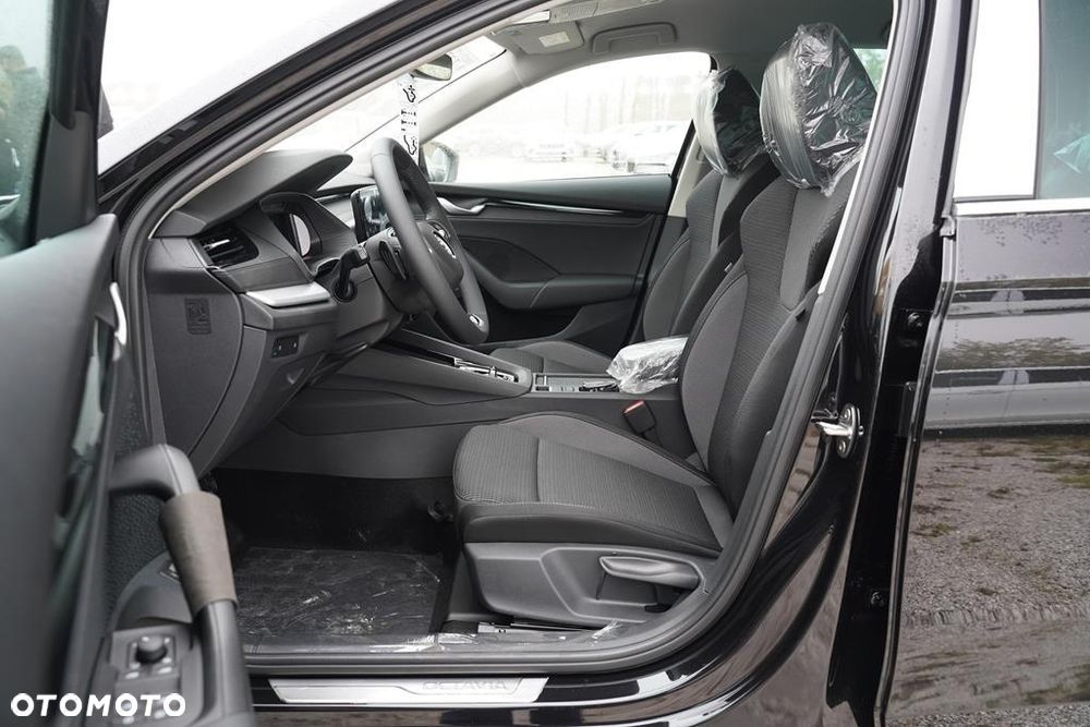 Skoda Octavia 1.5 TSI mHEV Edition 130 Selection DSG - 11