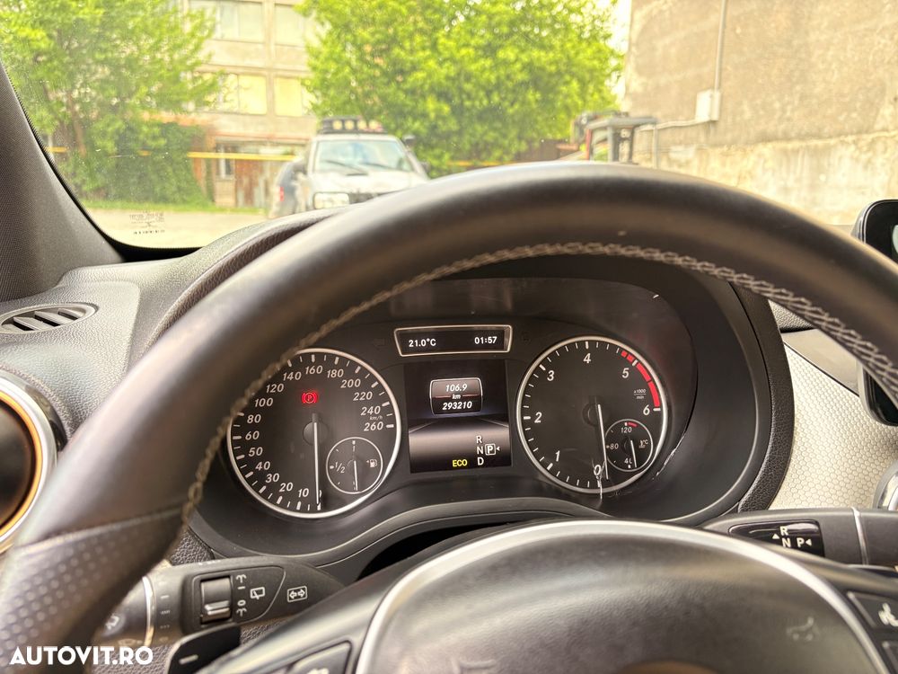 Mercedes-Benz B 180 - 5