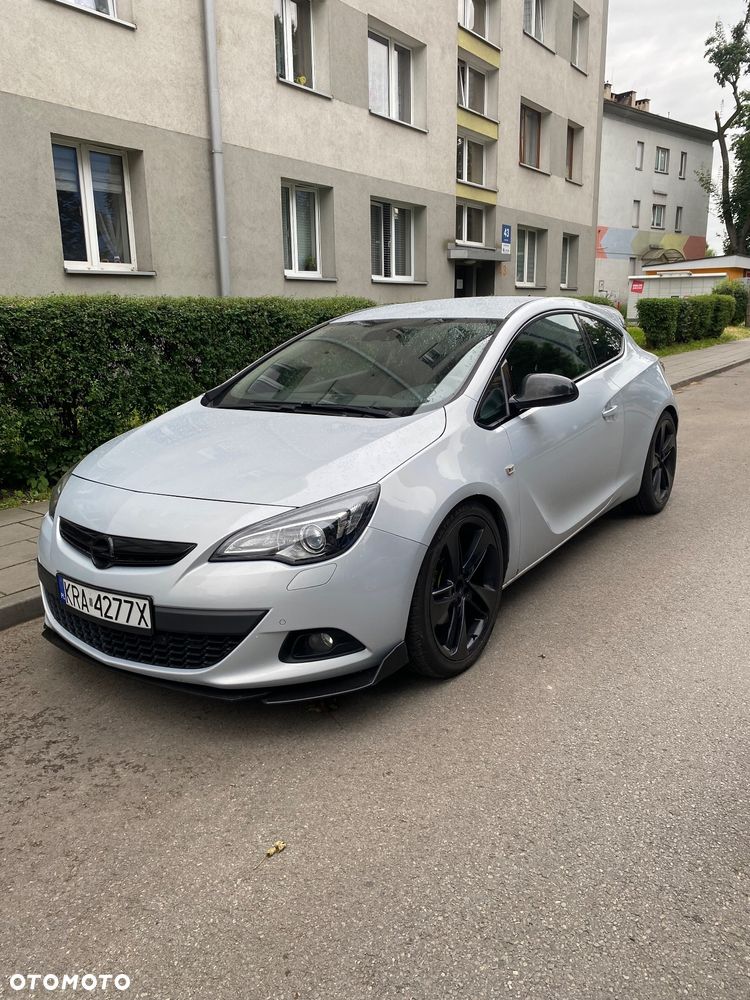 Opel Astra IV GTC 2.0 CDTI Sport S&S - 1
