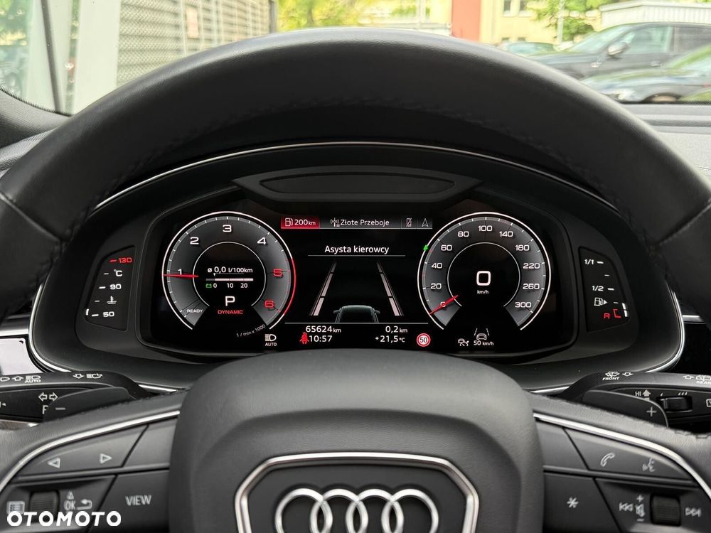 Audi Q8 - 34