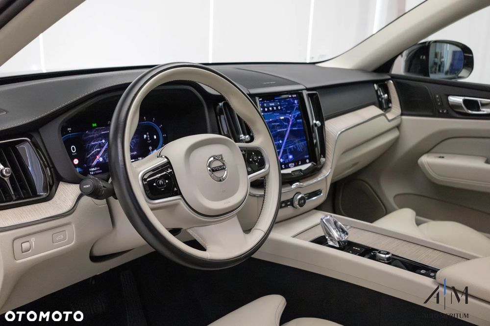 Volvo XC 60 B4 D AWD Plus Bright - 14