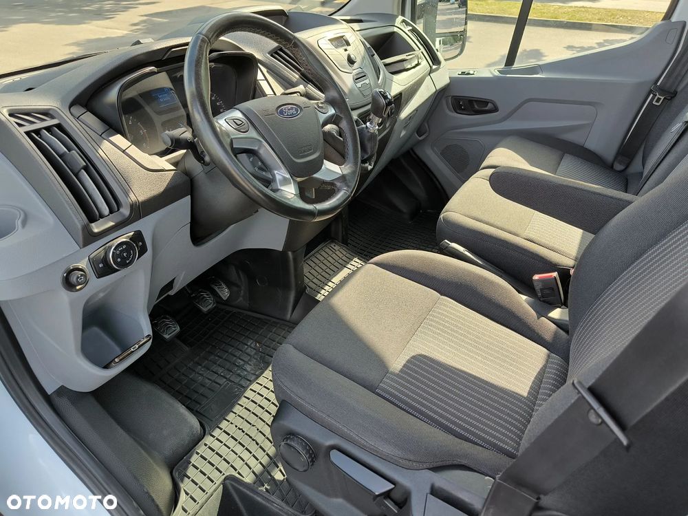 Ford Transit - 24