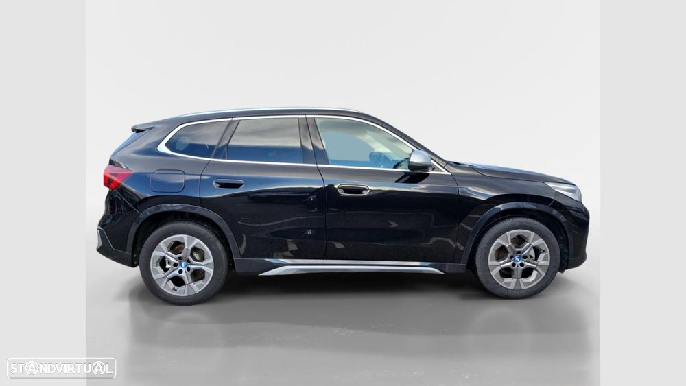 BMW ix1 eDrive20 xLine - 9