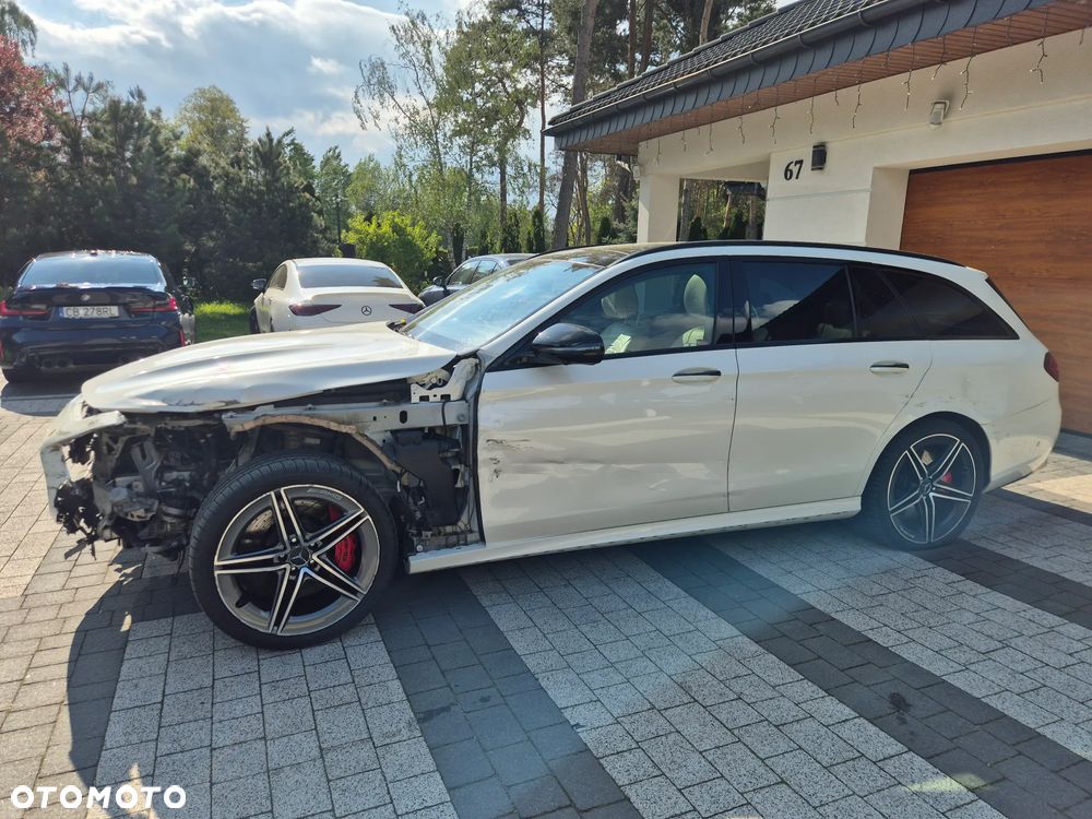 Mercedes-Benz Klasa E - 25