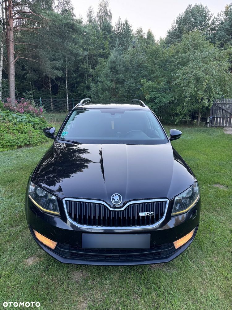 Skoda Octavia 2.0 TDI DSG RS - 2