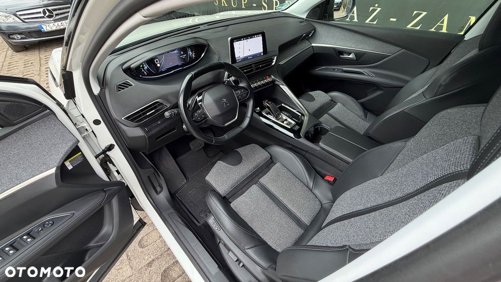 Peugeot 3008 1.2 PureTech Allure Pack S&S EAT8 - 19