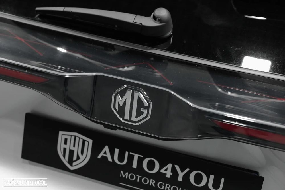MG MG4 77 kWh Extended Range Luxury - 17