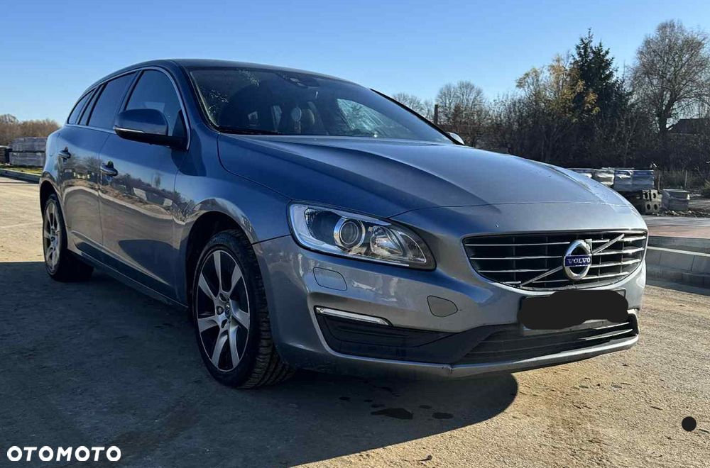 Volvo V60 D2 Geartronic Momentum - 1