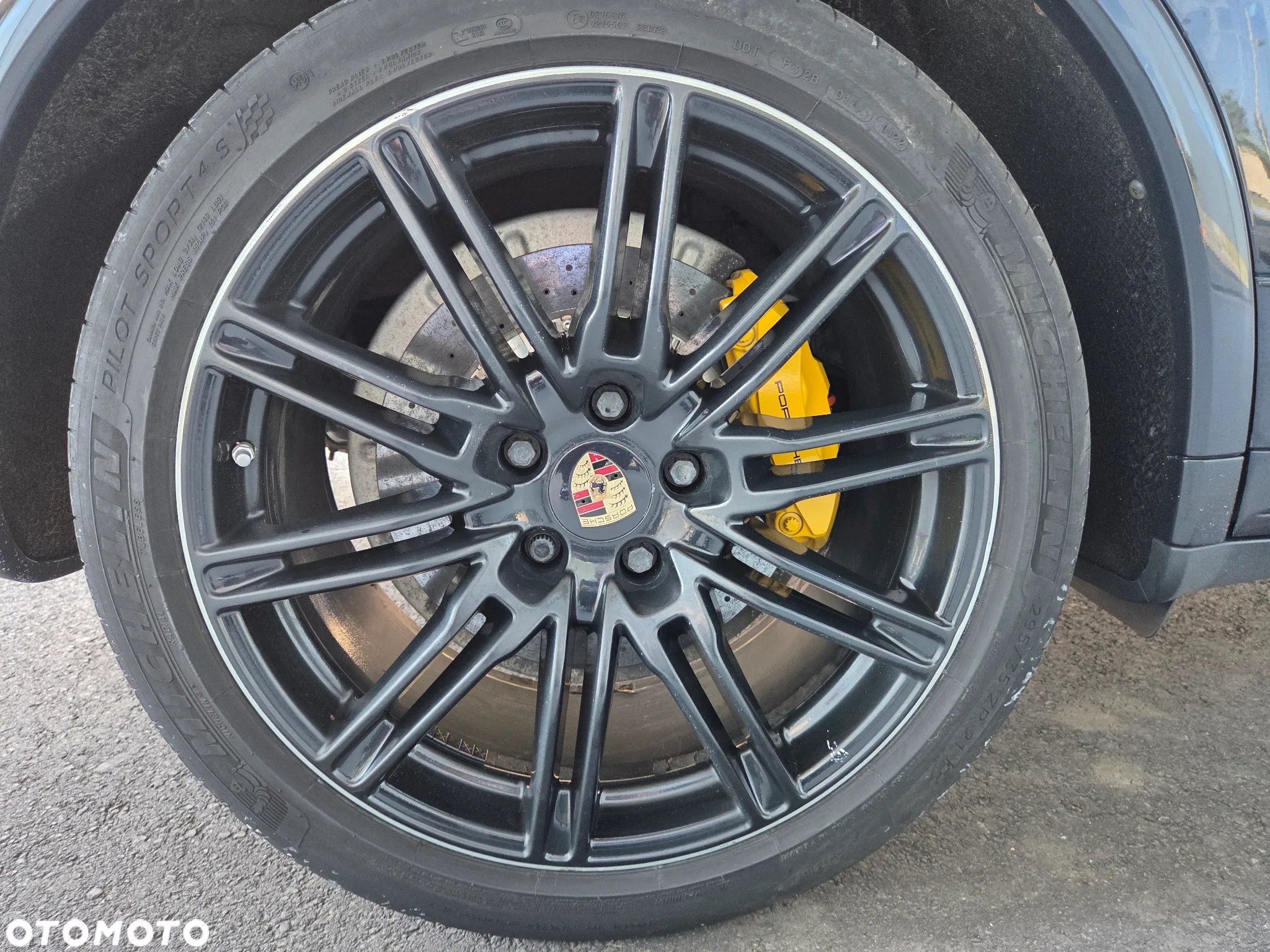 Porsche Cayenne Turbo - 26