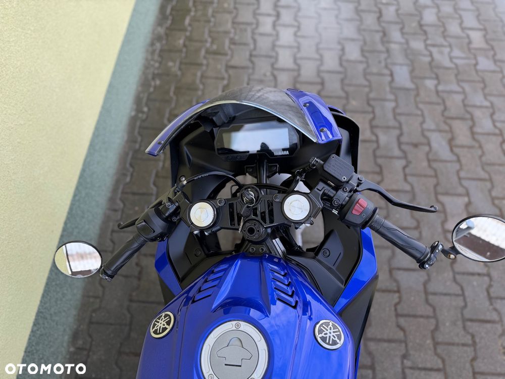 Yamaha YZF - 18