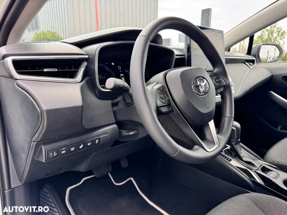 Toyota Corolla 1.8 HSD Business - 13