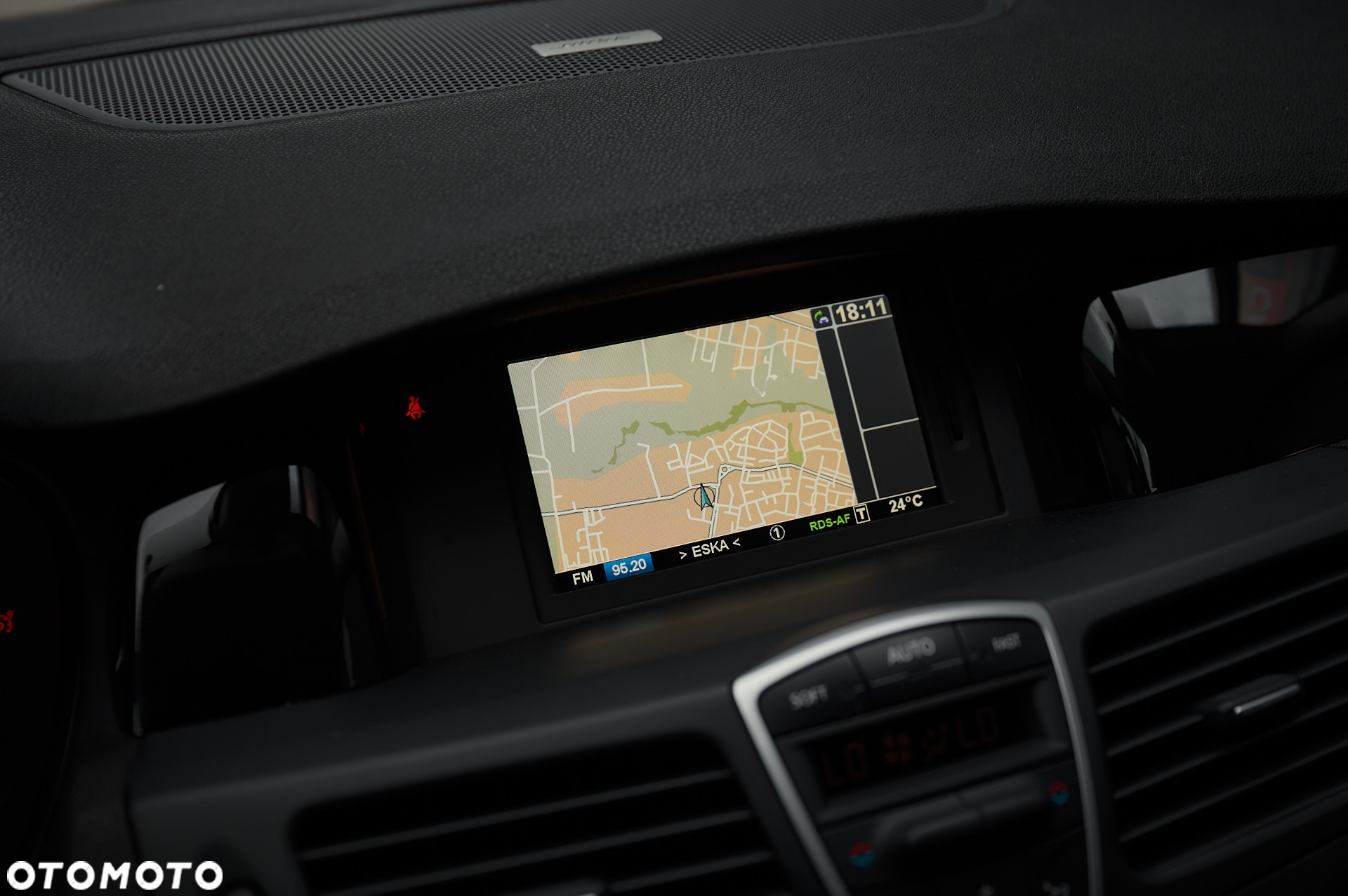 Renault Laguna Grandtour ENERGY dCi 130 FAP Start-Stop Bose Edition - 34