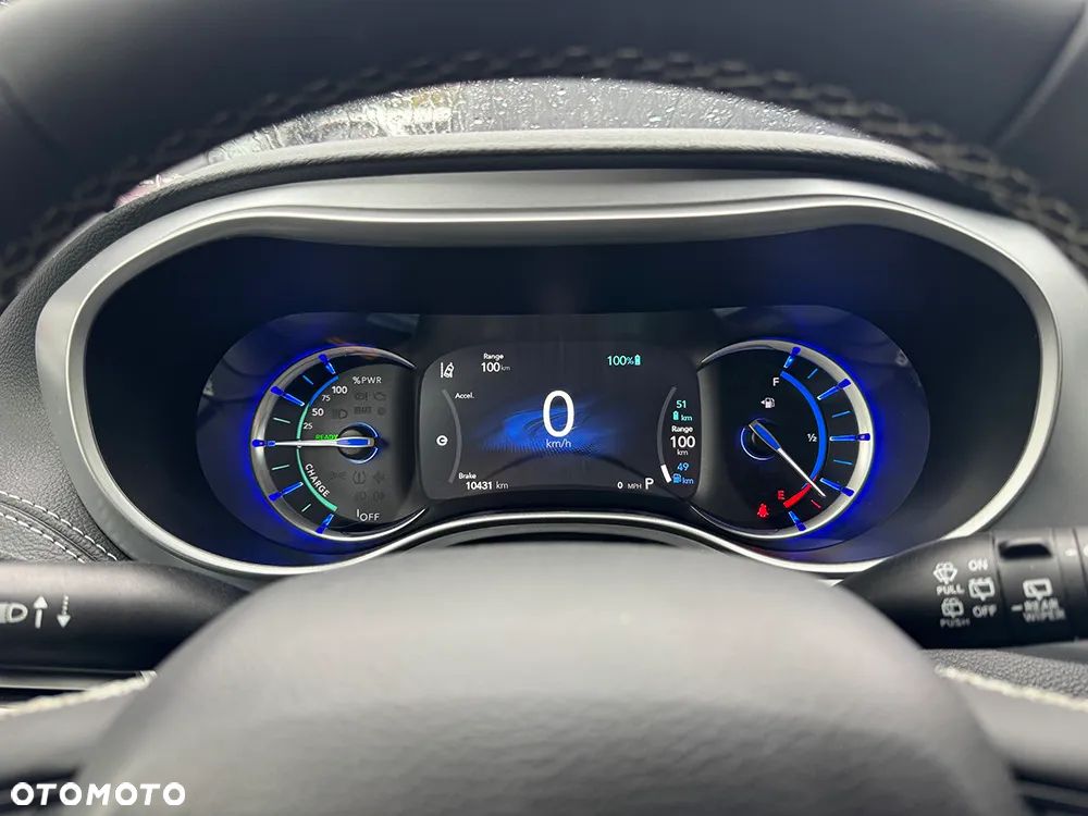 Chrysler Pacifica - 26