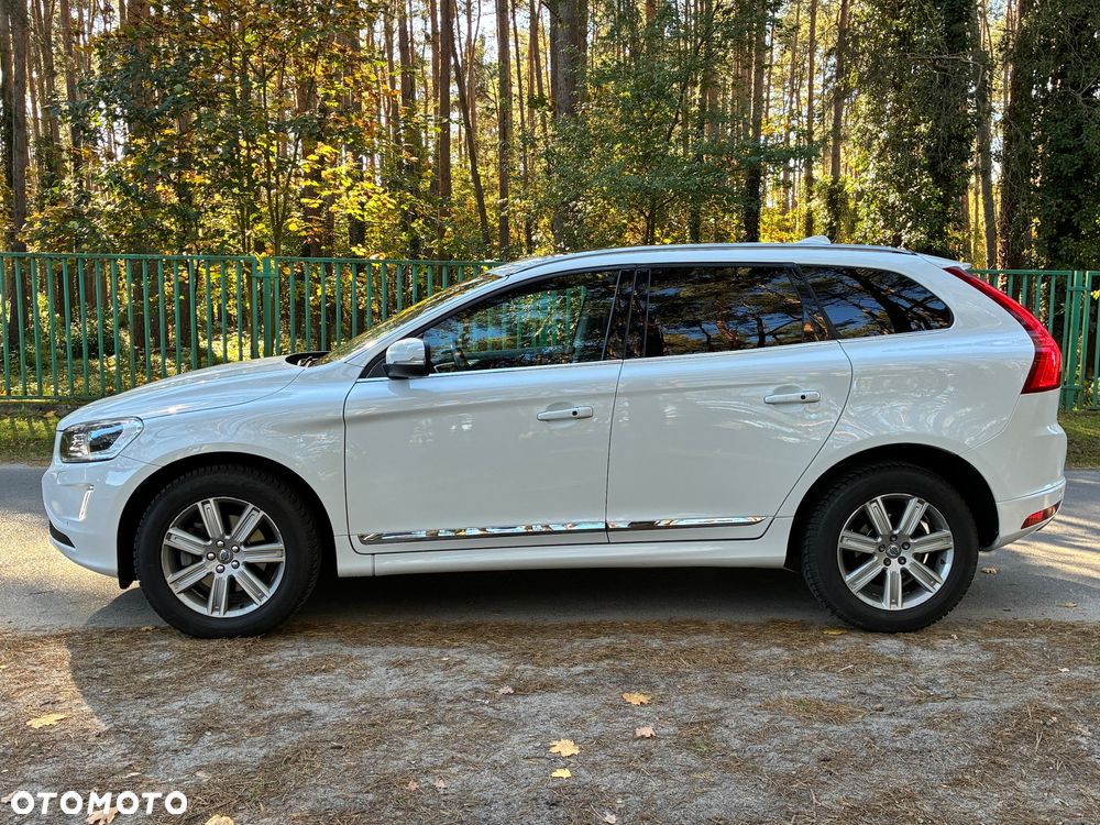 Volvo XC 60 D5 AWD Summum - 4