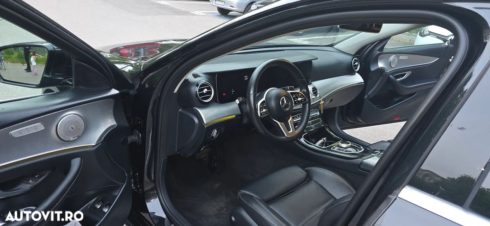 Mercedes-Benz E 220 d 4Matic 9G-TRONIC AMG Line - 12