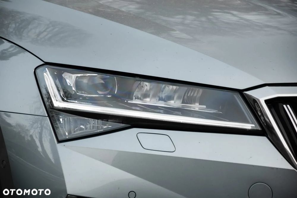 Skoda Superb 2.0 TDI 4x4 DSG L&K - 7