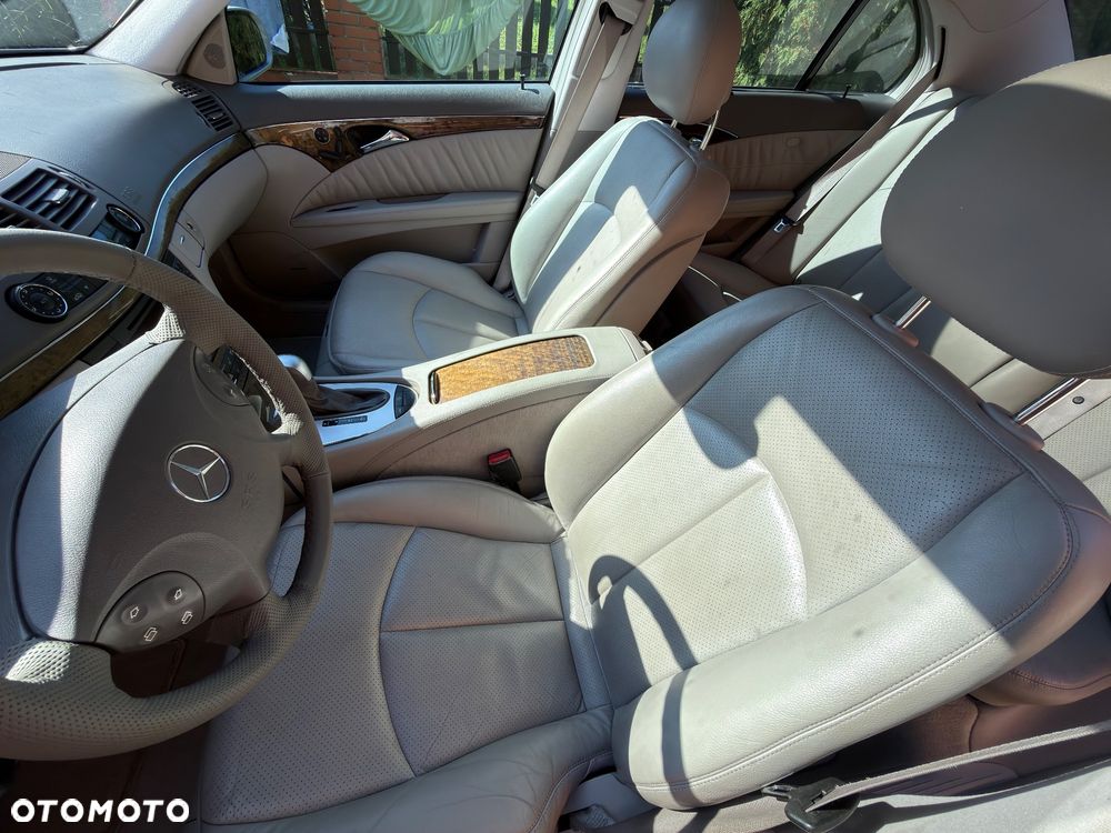 Mercedes-Benz Klasa E 500 Avantgarde - 19