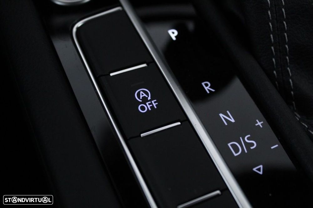 VW Arteon 2.0 TDI R-Line DSG - 32