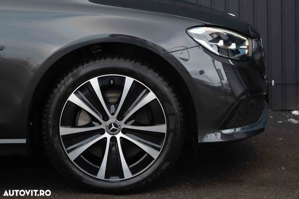 Mercedes-Benz E 300 de 4Matic 9G-TRONIC Avantgarde - 24