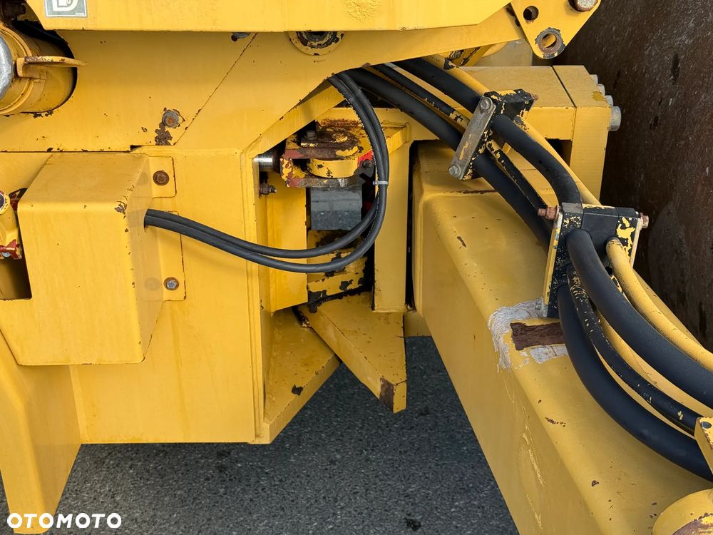 Caterpillar * Walec Drogowy CAT CS-563 * - 9