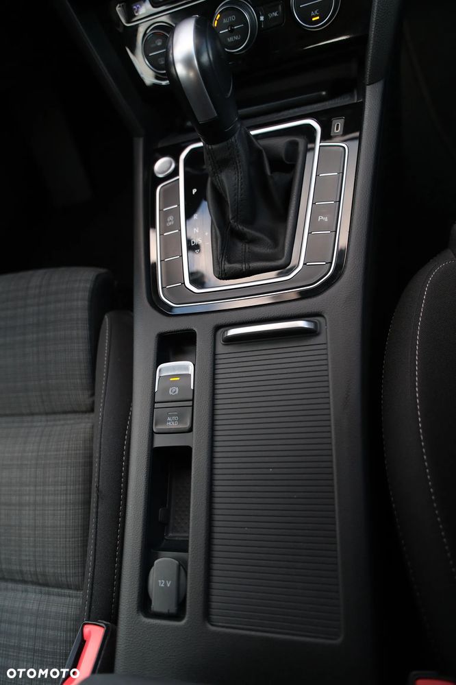 Volkswagen Passat 2.0 TDI Business DSG - 26