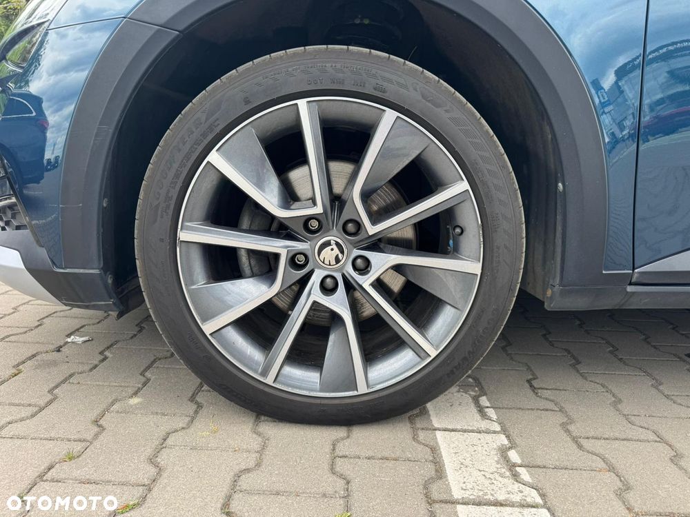 Skoda Superb 2.0 TDI SCR 4x4 Scout DSG - 31