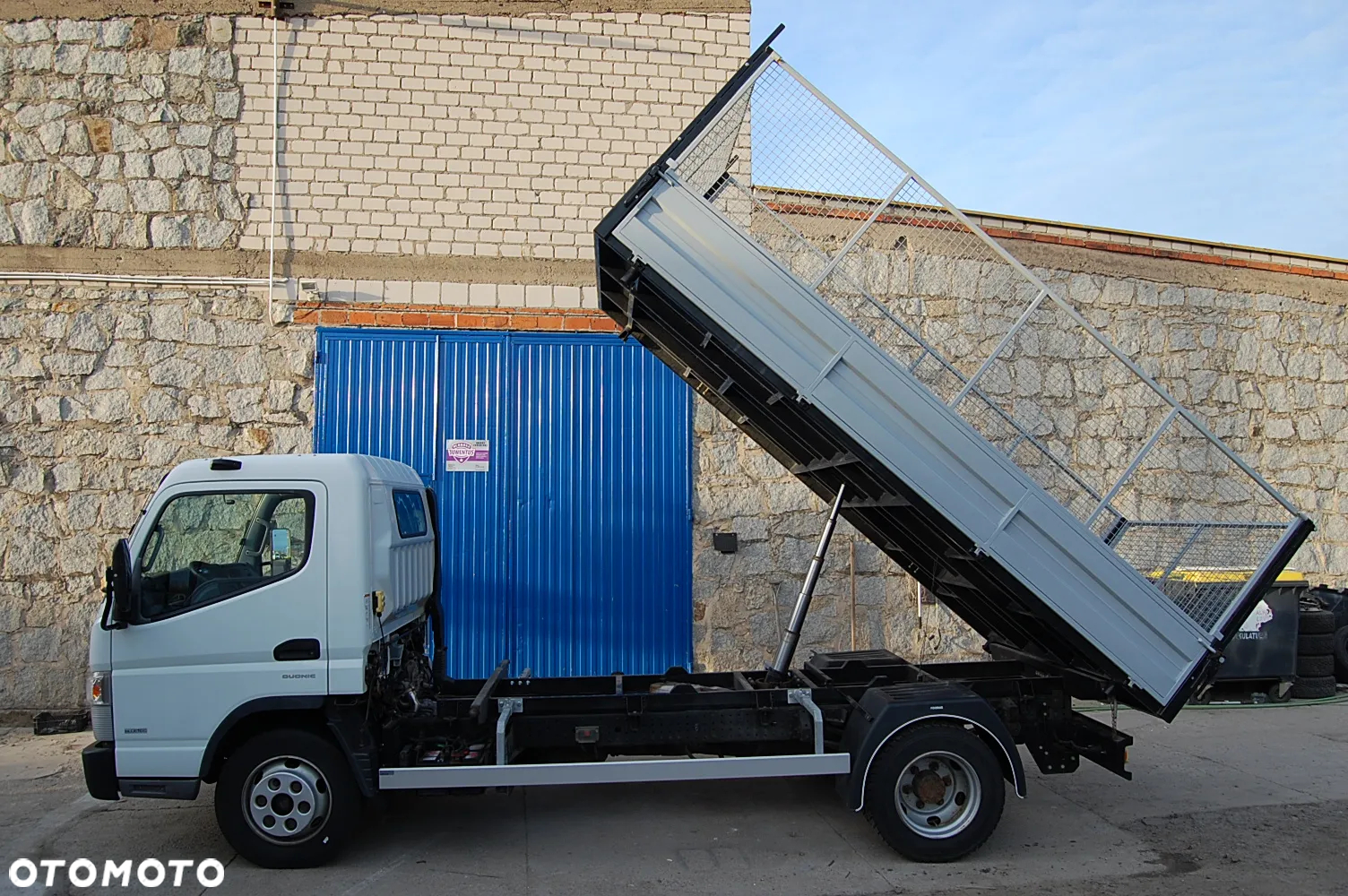 Mitsubishi Fuso Canter - 9