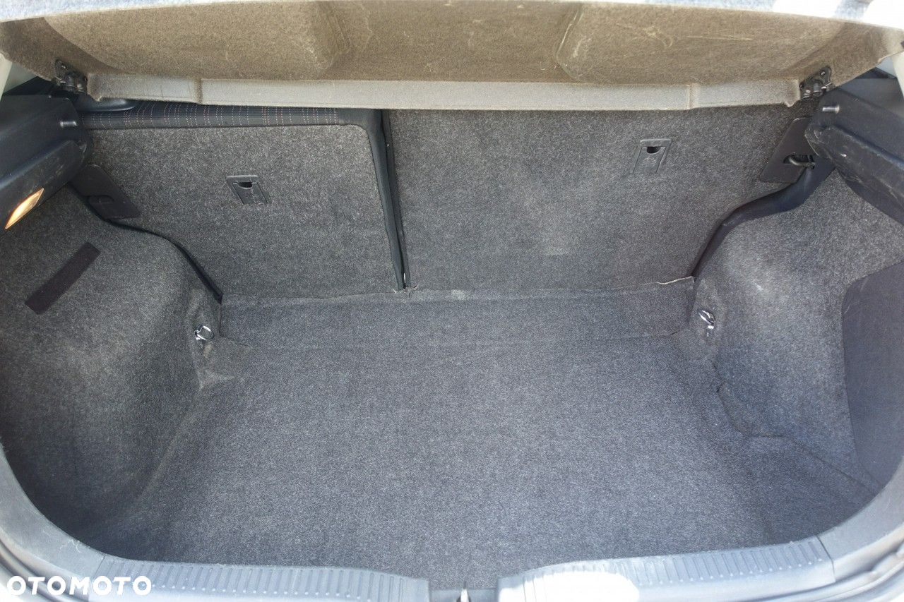 Toyota Auris 1.4 D-4D Premium - 15