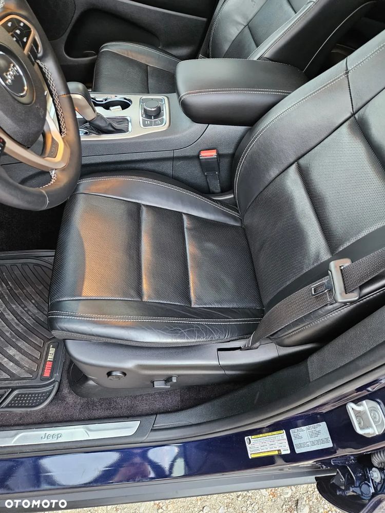 Jeep Grand Cherokee - 20