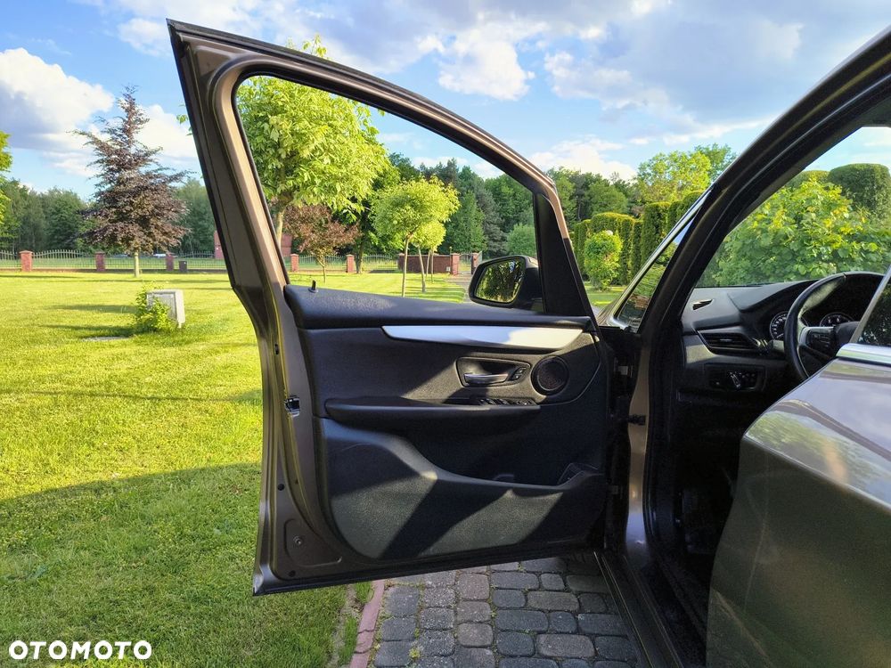 BMW Seria 2 216d GT - 9