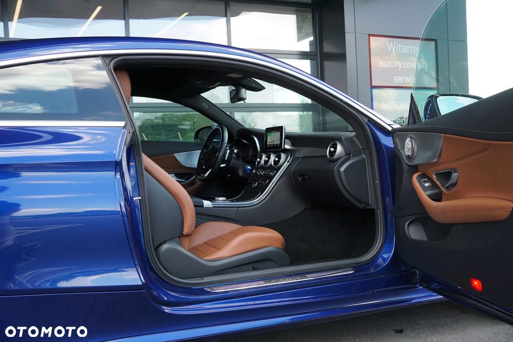 Mercedes-Benz Klasa C 200 7G-TRONIC - 22