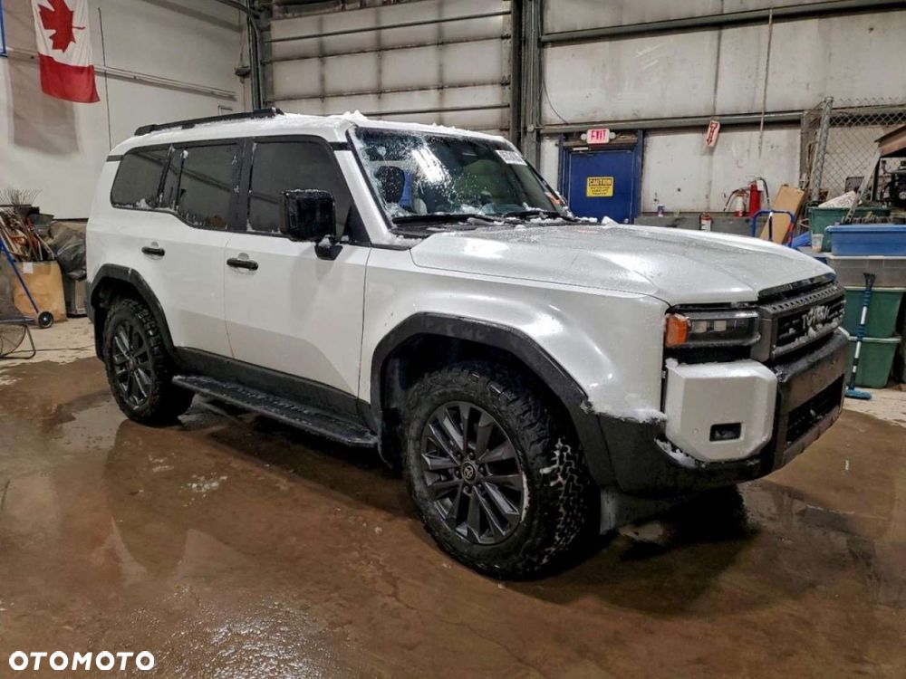 Toyota Land Cruiser - 3