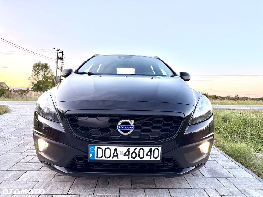 Volvo V40 Cross Country D2 Summum - 2
