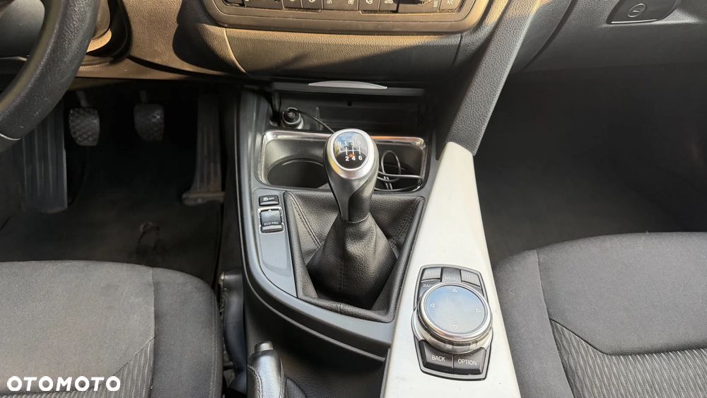 BMW Seria 3 320d Eff.Dynamics Sport Line - 11